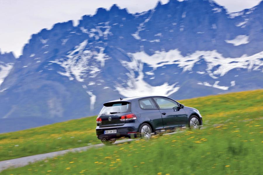  Volkswagen Golf GTD 2011 года  (фото 29 из 35)